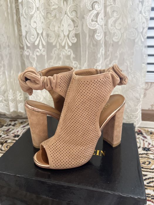 Обувь женская