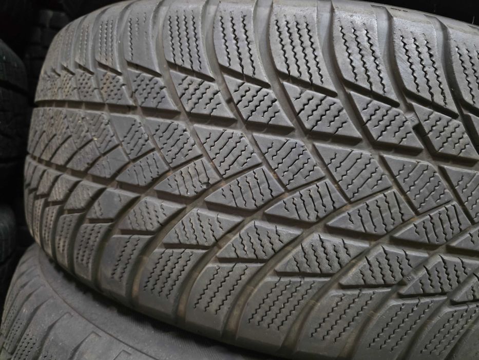 4бр Зимни гуми 225 60 17 - Bridgestone - DOT 2022, 2023