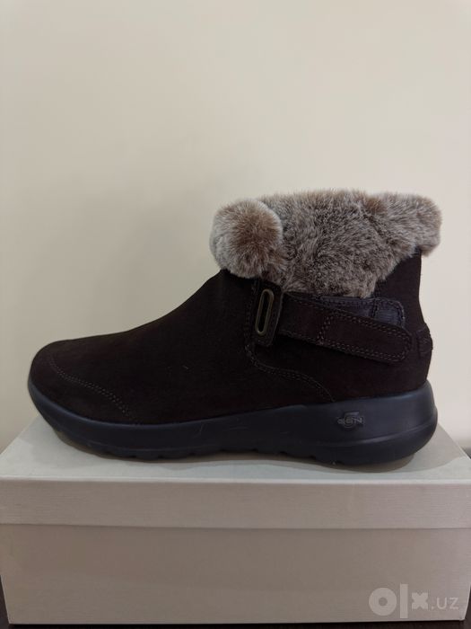 Сапоги -SKECHERS. Состояние :новое Размер:40 Комфортные и удобные.