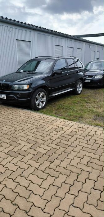 Bmw x5 de vanzare  pret negociabil.