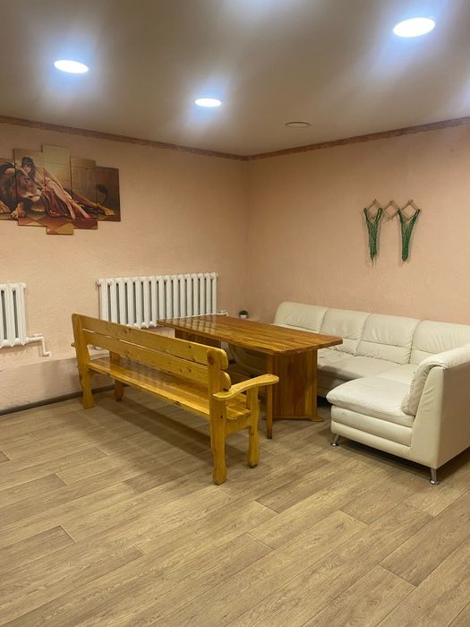 Үйде жыныстық қатынасқа түскен екі қыз