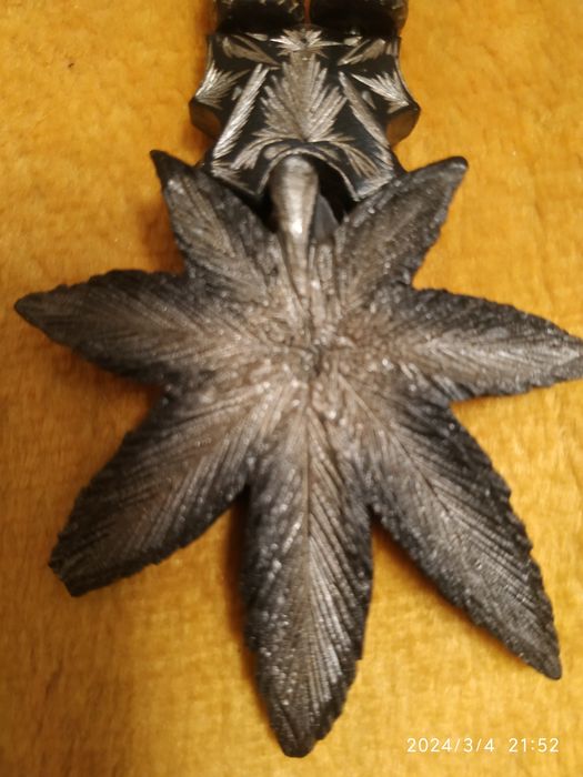 Сувенирные чётки.