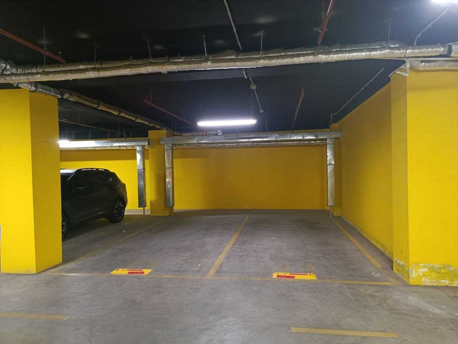 Продается 5 комнатная квартира ЖК Казахстан 170м2 Коробка Кирпич Метро