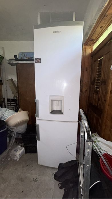 Vand frigider Beko complet functional