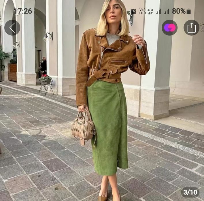 Юбка новая цена 5000 тенге.
Юбка новая цена 5000 тенге