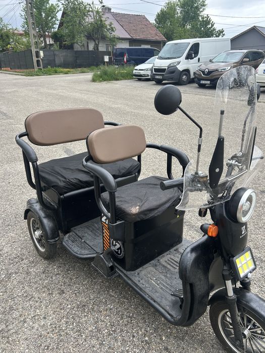 Triciclu electric