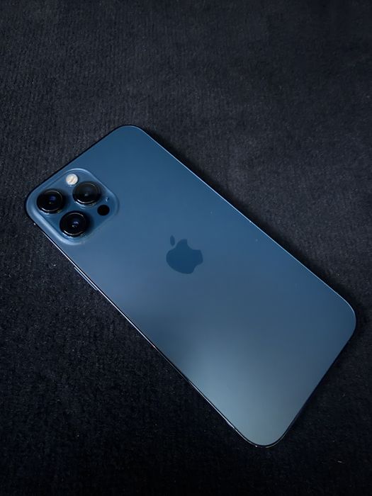 Продам iPhone 12 pro max 256