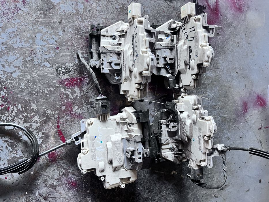 Ел брави Seat Leon 2005-2009