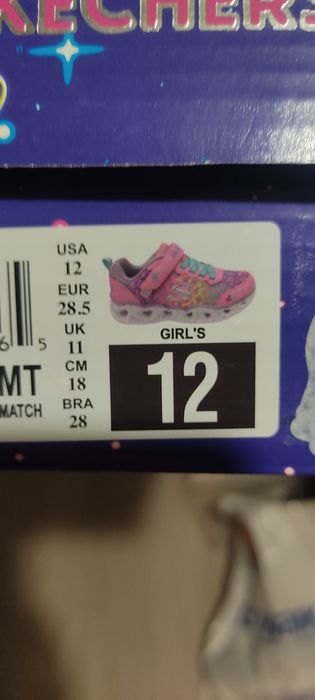 Продам детские кроссовки