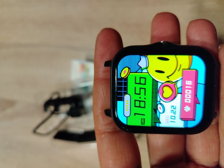 Смарт часовник в черно