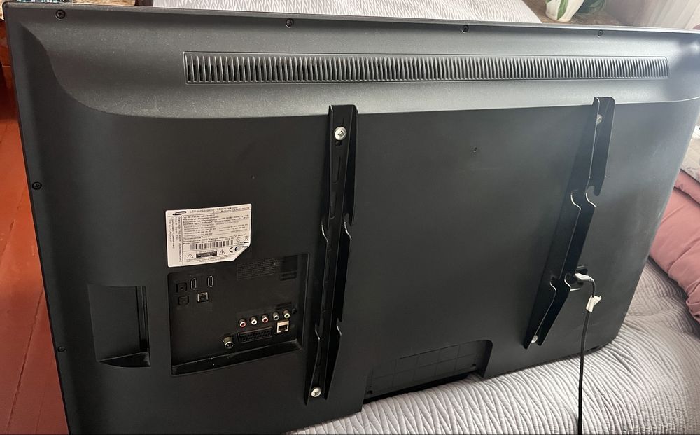 Телевизор самсунг