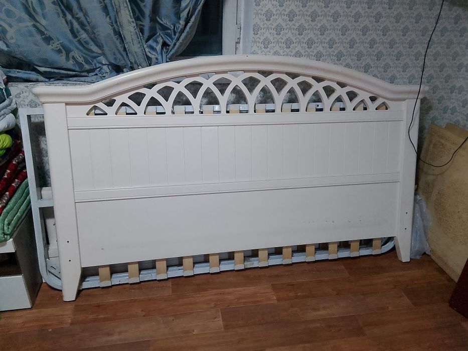 Продам большую кровать
