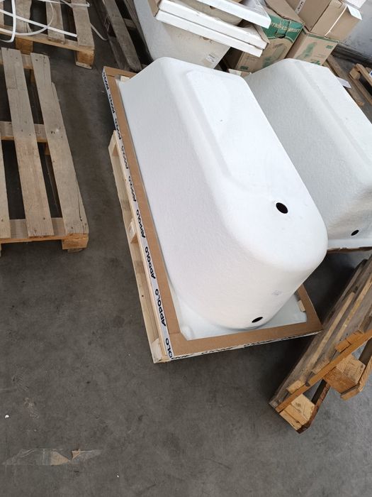 Акриловые и стальные ванны