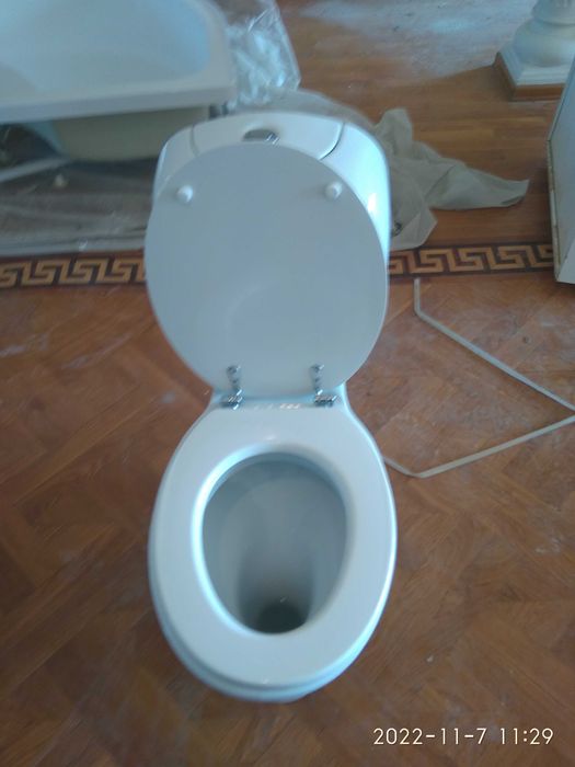 Продам унитаз б.у.