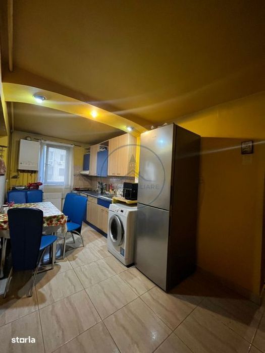 Apartament 3 camere , zona Liceul Liviu Rebreanu