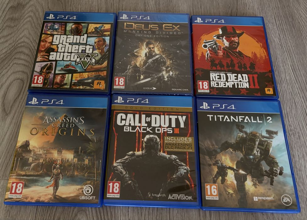 PS4 plus 6 jocuri din care 2 sigilate