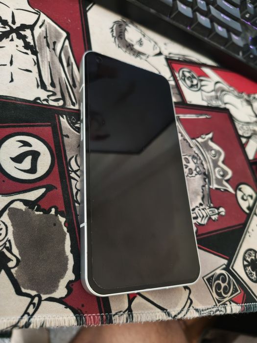 Смартфон Nothing Phone 1