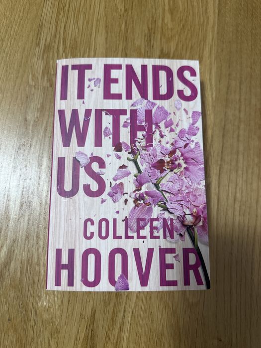 Carte It stars with us, It ends with us, A good girl’s guide to murder