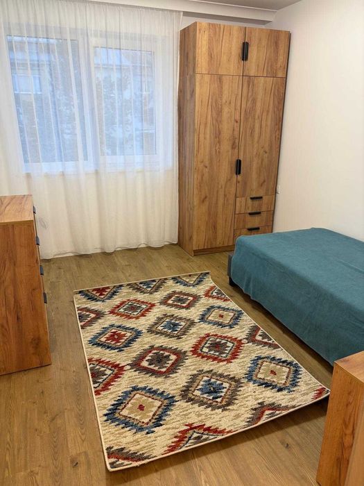 Ofer spre inchiriere apartament 4 camere modern, complet renovat, încălzire în pardoseală – zona Mărășești, Suceava