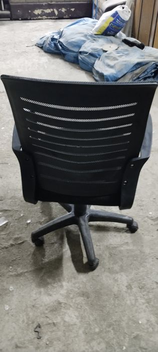 Продам офисное кресло.