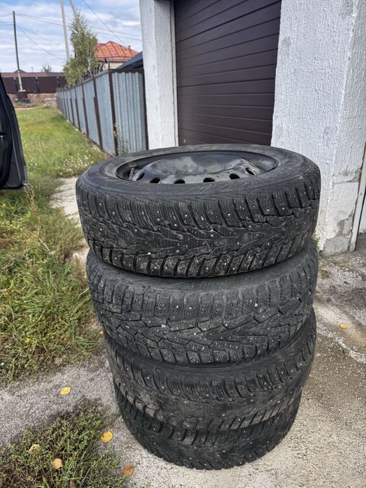 Зимние шины с дисками на 15