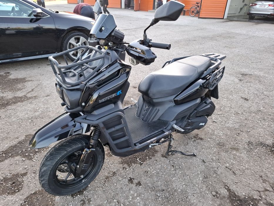 Продам скутер ТАНК 150куб 2024год