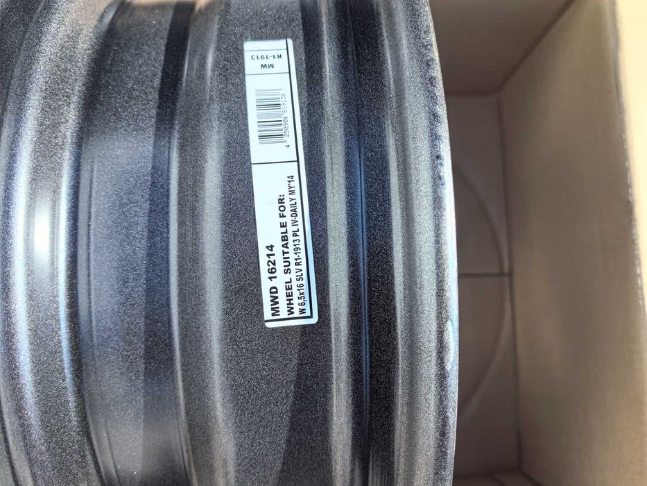 16 цола 6 х 125 мм Ивеко Дейли - Чисто нови