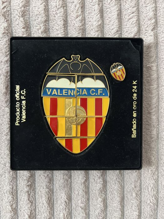 Emblema Placheta Valencia C.F. placata cu aur 24 K