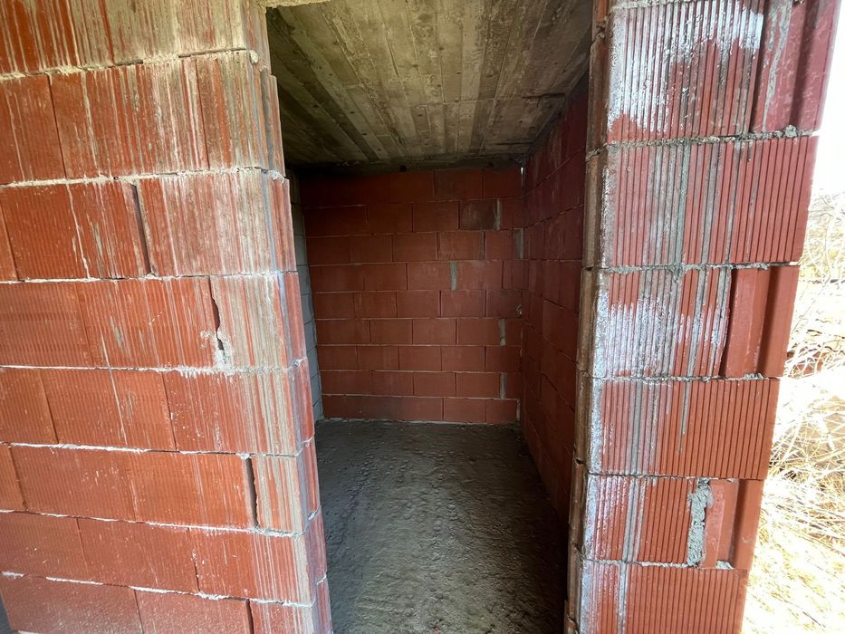 Продавам къща в с. Лозарево – 379 м2