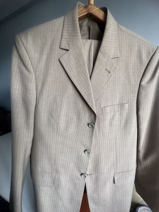 Костюмы мужские  .