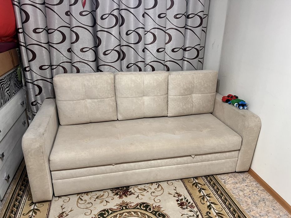Продам диван 50.000