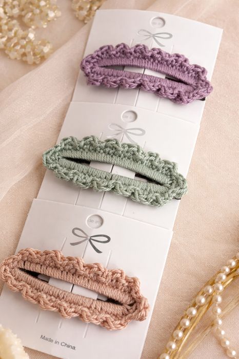 Mărțișor deosebit clama handmade crosetata