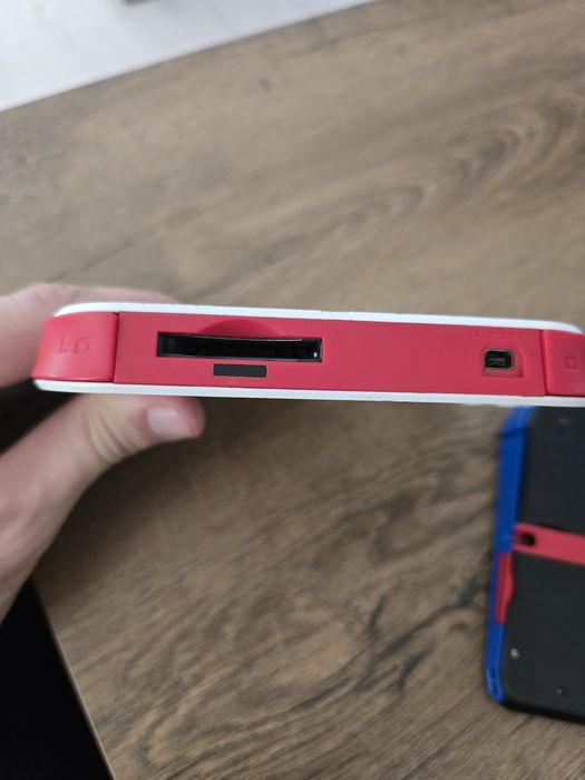 Vand doua Nintendo 2ds piese