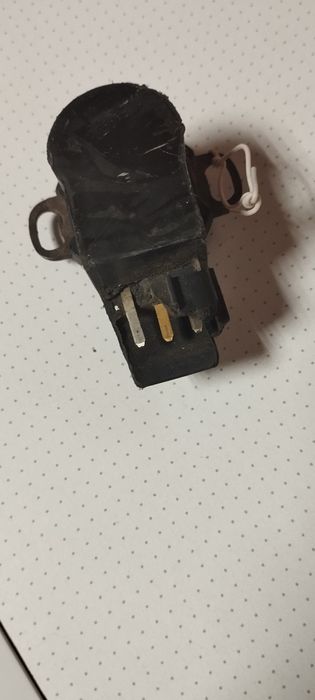 Продам запчасти на Мазду 323