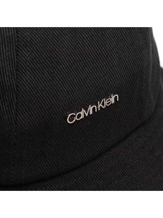 Нови Calvin Klein шапки