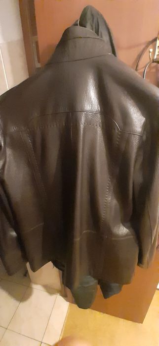 Продам кожаную куртку