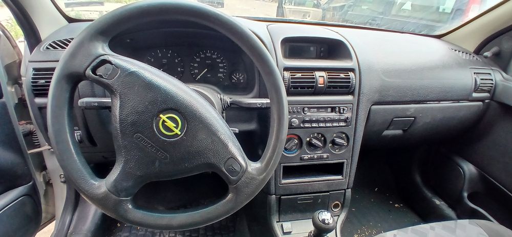 Opel astra combi 1.4i  2001