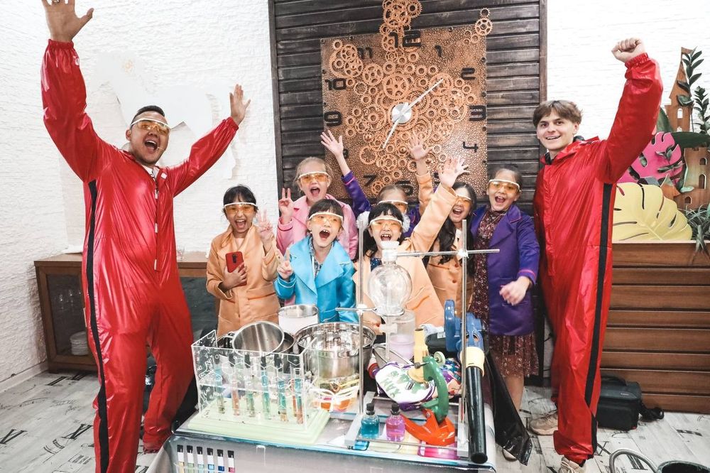 Аниматоры, Шоу химии, Крио шоу