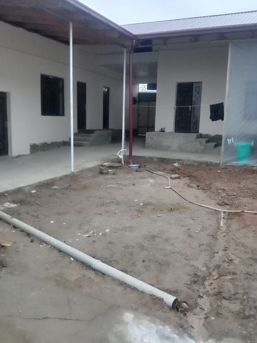 Uy sotiladi hamma joyi bitgan