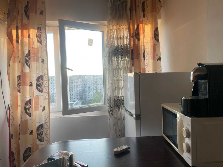 Inchiriez Garsonieră Drumul Taberei – Metrou, Parc, 34 mp, mobilată