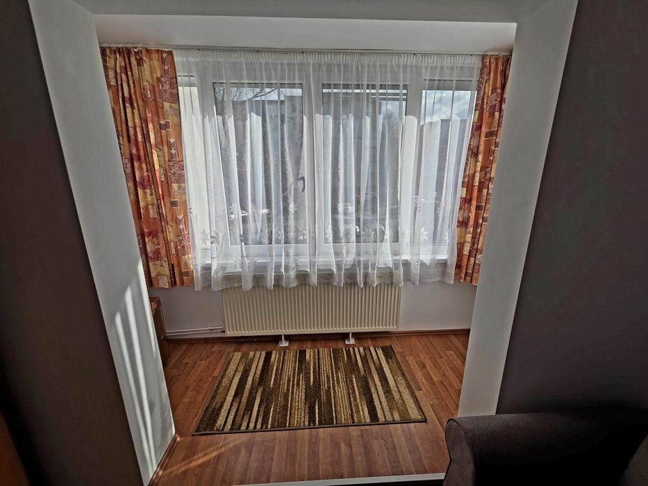 Vând apartament 3 camere