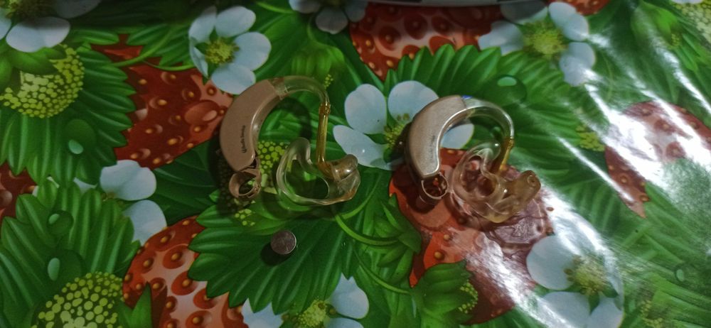 Слуховые аппараты,почти новые