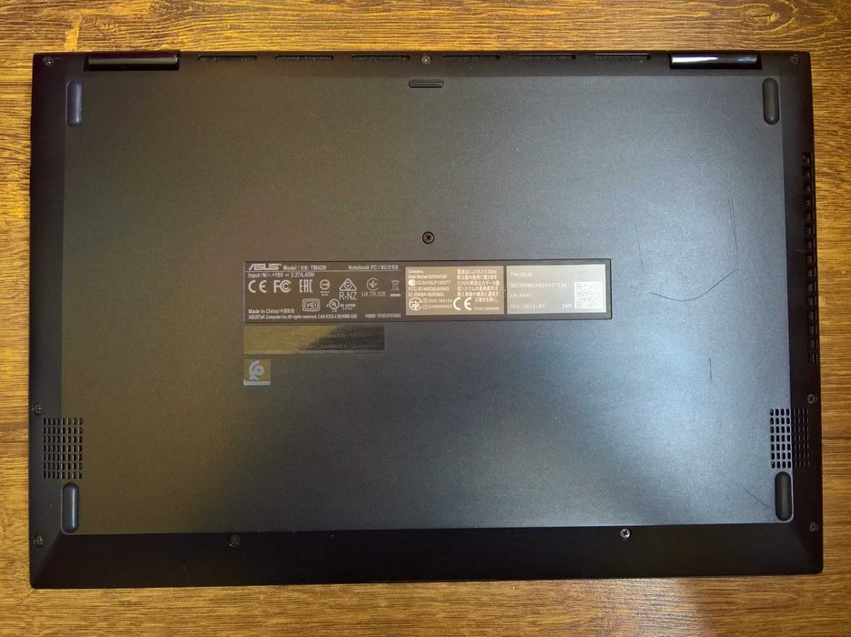 ASUS VivoBook Flip 14, тъчскрийн, Ryzen 5 4500U, 12GB DDR4, 256GB NVMe