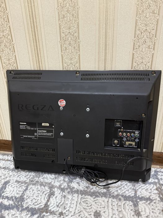 Продается Телевизор, работает отлично! Ishlidigan televizor sotiladi!