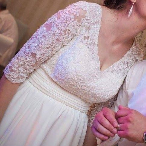 Vând rochie de mireasă.