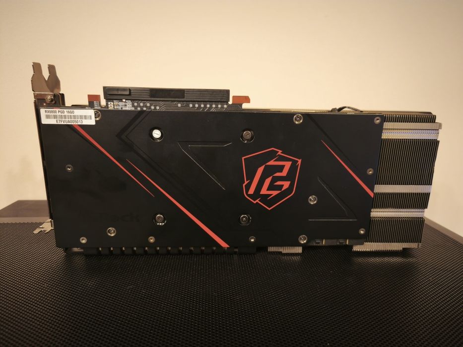 Asrock AMD Radeon RX 6800 Phantom Gaming D 16G OC