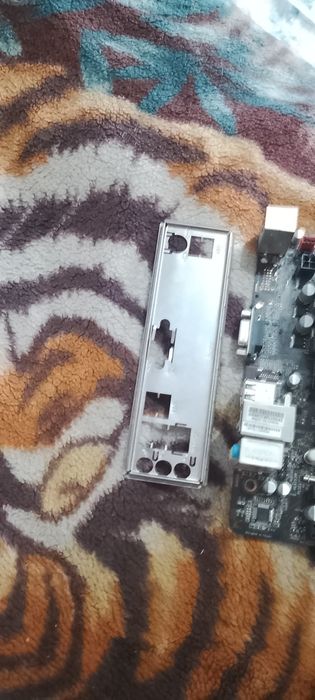 Материнская плата