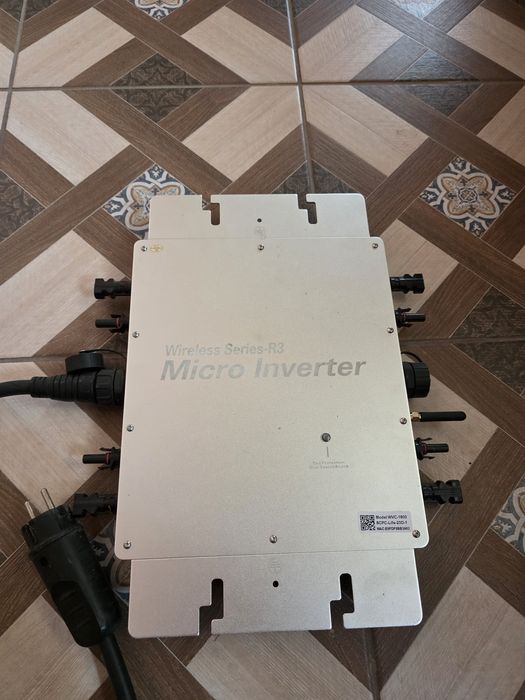 Micro inverter 2kw + growatt 3kw cititi anuntul