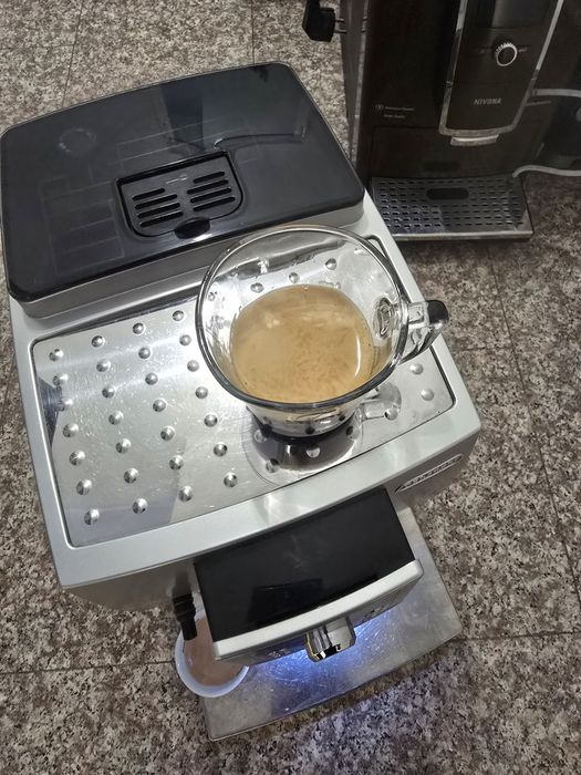 Кафемашина Delonghi capuchino
