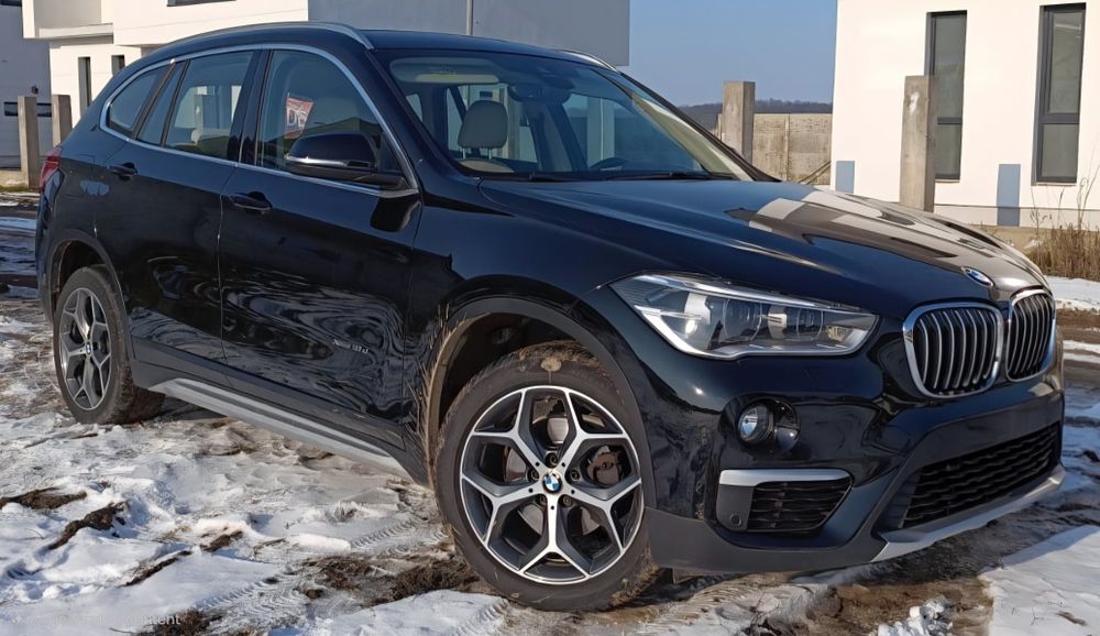 BMW X1 F48 2.0d Xdrive XLine 2018 Distronic camera full led lane assis